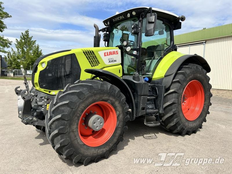 CLAAS Axion 870 - جرار: صور 1 CLAAS Axion 870 - جرار: صور 1