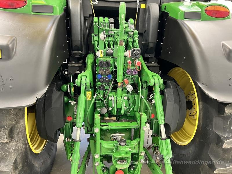 جرار John Deere 6250R ULTIMATE CommandPro: صور 8