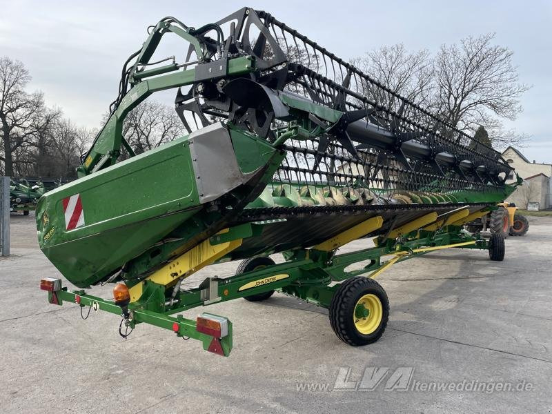 John Deere 735 PremiumFlow - حصادة شاملة - الرأس: صور 3 John Deere 735 PremiumFlow - حصادة شاملة - الرأس: صور 3