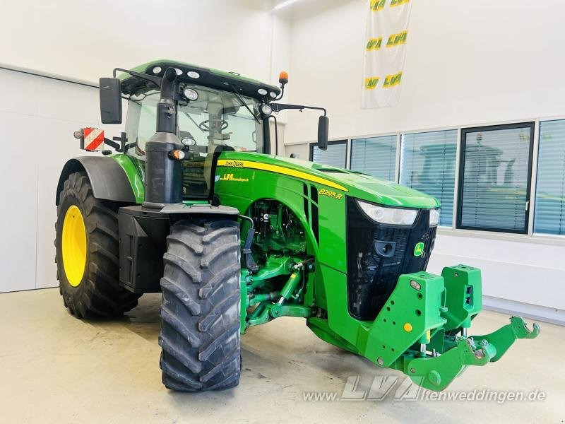 John Deere 8295R FH+FZW - جرار: صور 3 John Deere 8295R FH+FZW - جرار: صور 3