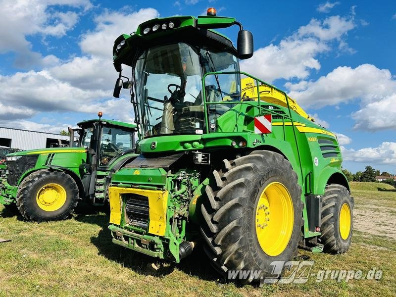 John Deere 8300 - جرار: صور 1 John Deere 8300 - جرار: صور 1