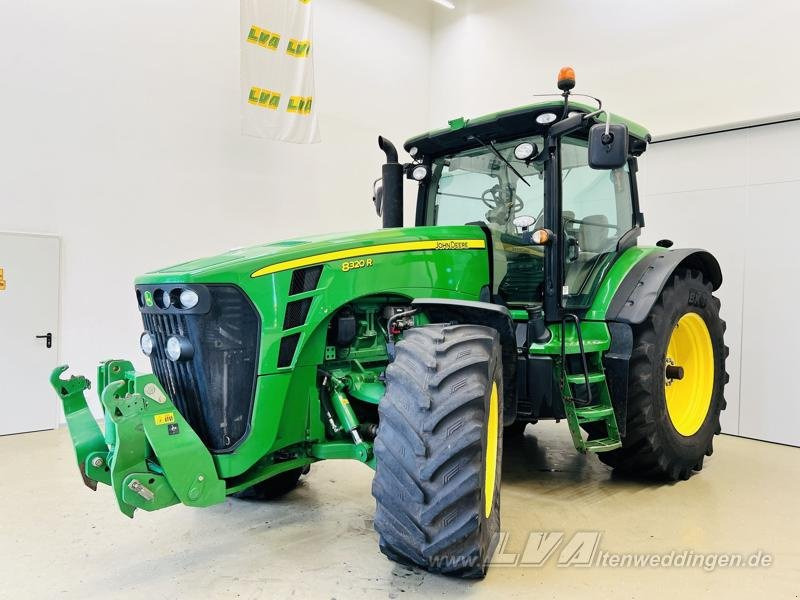 جرار John Deere 8320R: صور 9
