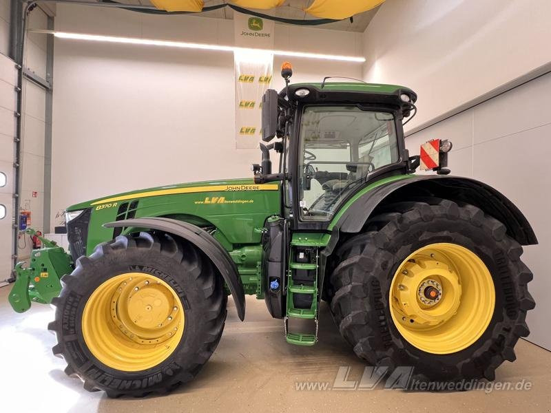 John Deere 8370R E23 PowerShift - جرار: صور 3 John Deere 8370R E23 PowerShift - جرار: صور 3