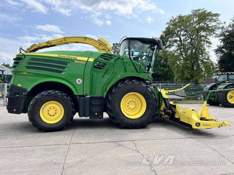 John Deere 8400 - حصادة الأعلاف: صور 5 John Deere 8400 - حصادة الأعلاف: صور 5