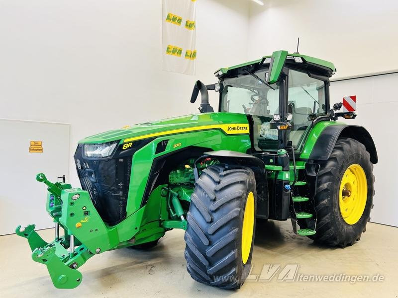 John Deere 8R 370 FRONT PTO - جرار: صور 1 John Deere 8R 370 FRONT PTO - جرار: صور 1