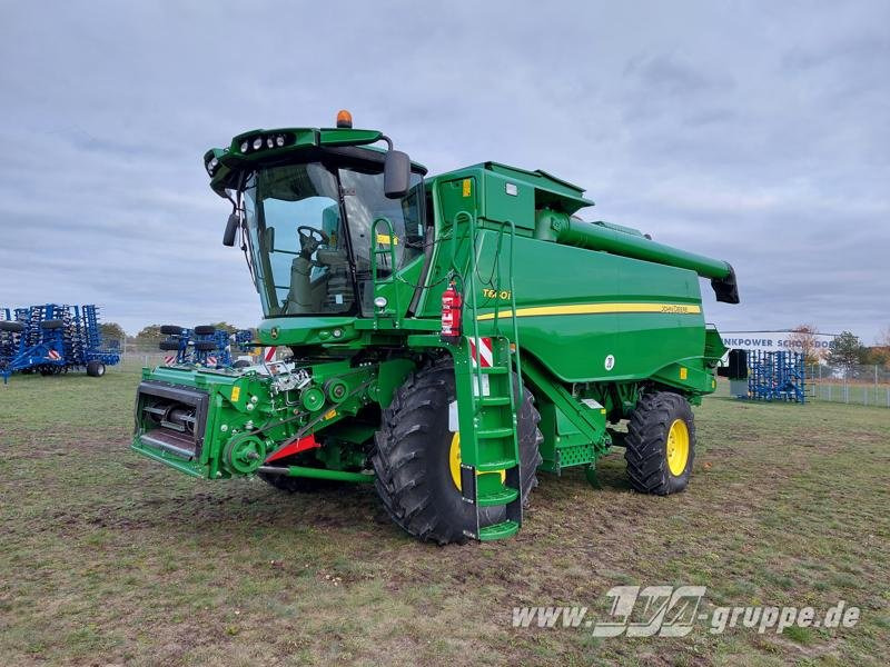 John Deere T660i - حصادة شاملة: صور 1 John Deere T660i - حصادة شاملة: صور 1