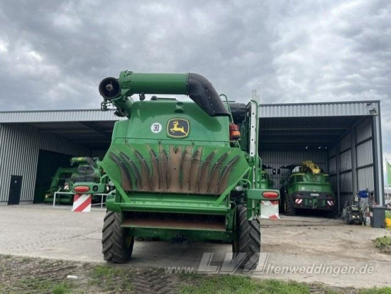 John Deere T670 - حصادة شاملة: صور 4 John Deere T670 - حصادة شاملة: صور 4