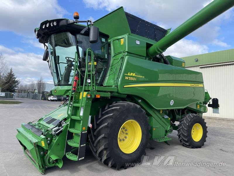 John Deere W550 - حصادة شاملة: صور 1 John Deere W550 - حصادة شاملة: صور 1
