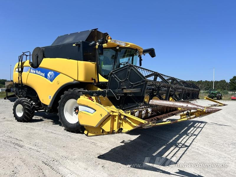 New Holland CX8080 4wd - حصادة شاملة: صور 1 New Holland CX8080 4wd - حصادة شاملة: صور 1