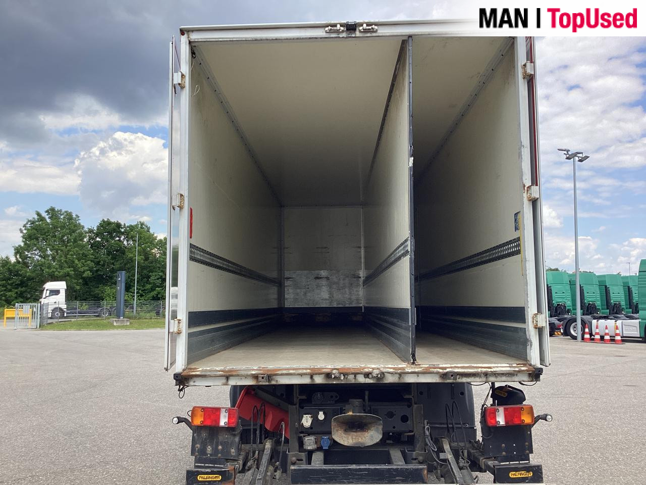 MAN TGM 15.320 4X2 BL - بصندوق مغلق شاحنة: صور 3 MAN TGM 15.320 4X2 BL - بصندوق مغلق شاحنة: صور 3