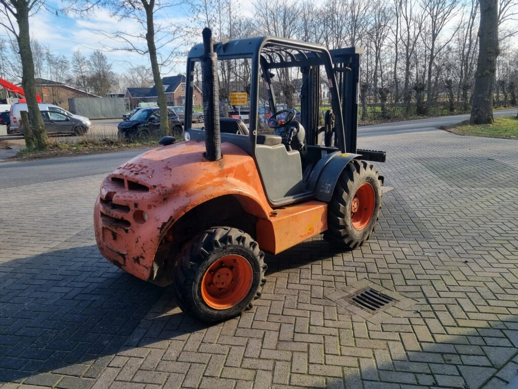 AUSA C250H (4 x 4) rough terrain fprklift - رافعة شوكية ديزل: صور 5 AUSA C250H (4 x 4) rough terrain fprklift - رافعة شوكية ديزل: صور 5