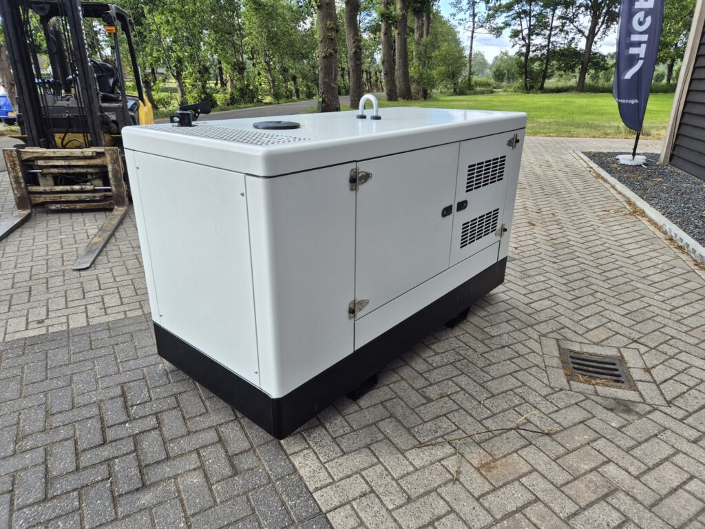 BRINKMAN & NIEMEIJER 17.5 KVA - مجموعة المولدات: صور 5 BRINKMAN & NIEMEIJER 17.5 KVA - مجموعة المولدات: صور 5