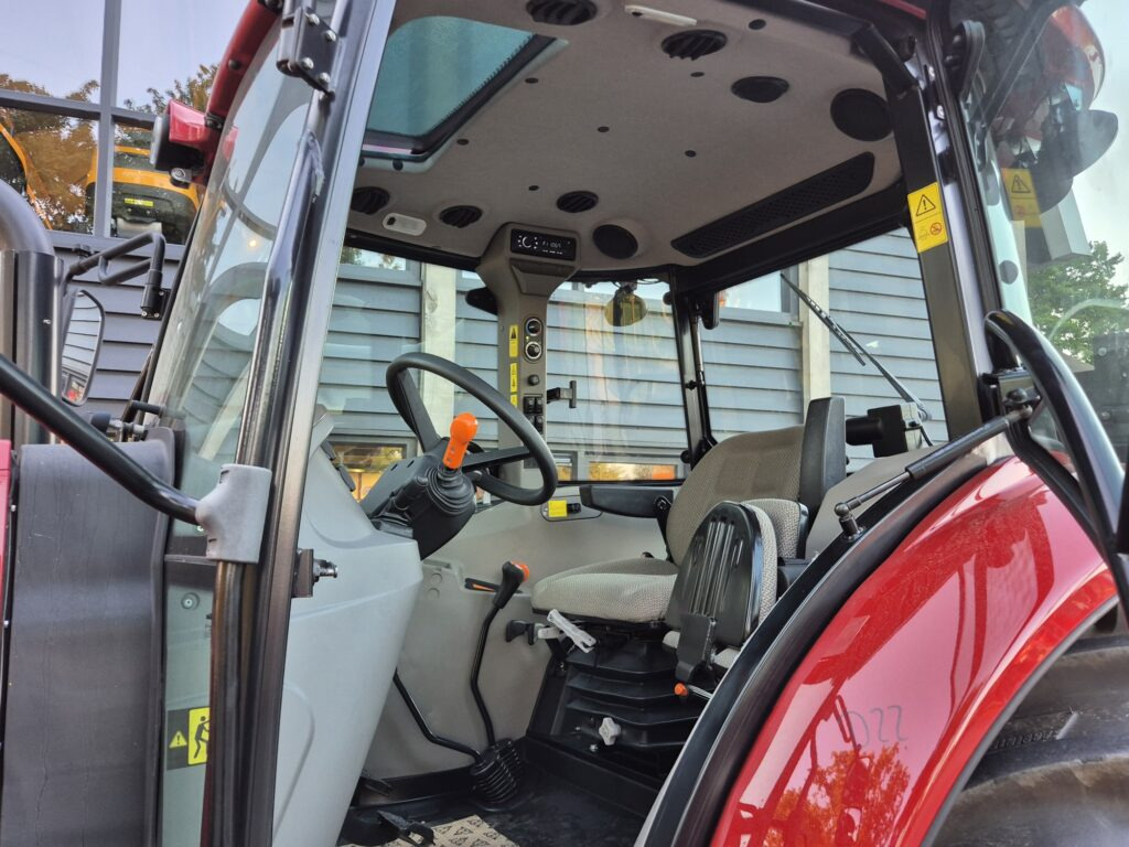 CASE FARMALL 100X - جرار: صور 2 CASE FARMALL 100X - جرار: صور 2