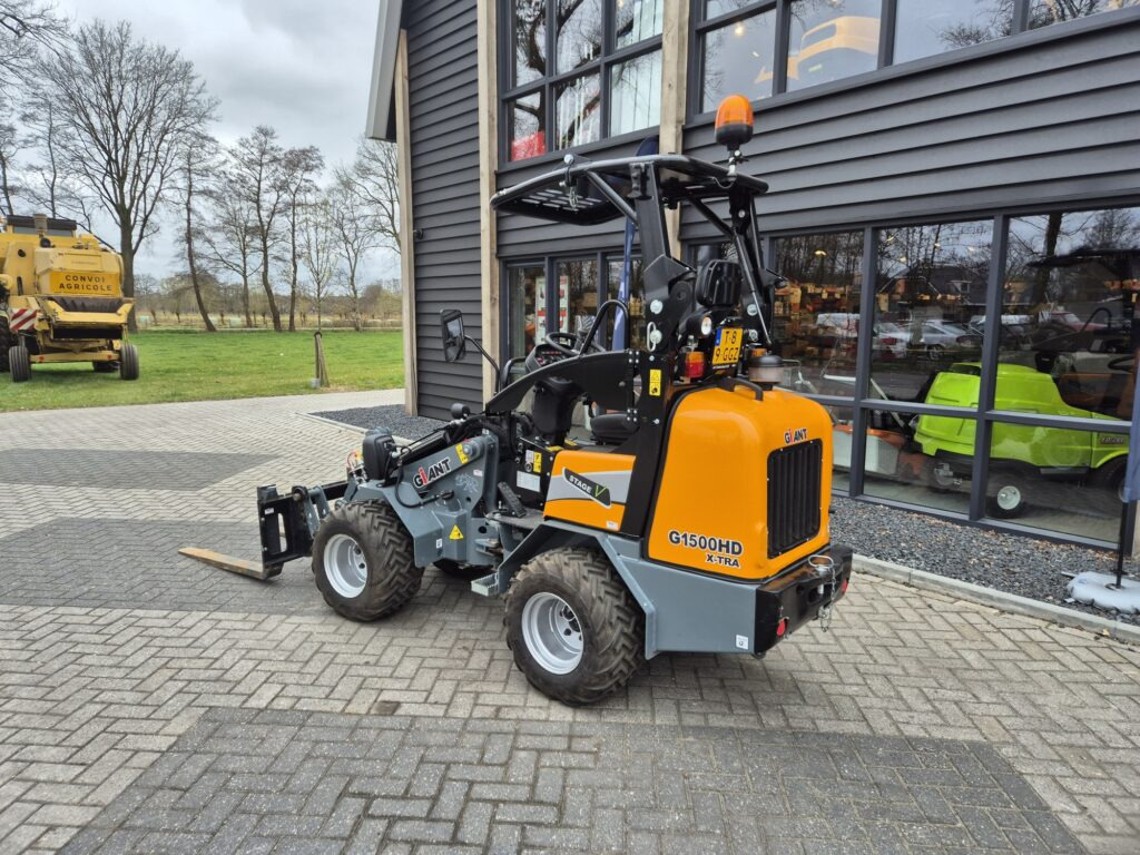 GIANT G1500 - اللودر بعجل: صور 3 GIANT G1500 - اللودر بعجل: صور 3