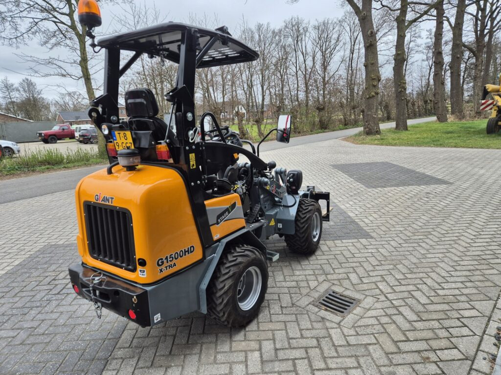 GIANT G1500 - اللودر بعجل: صور 4 GIANT G1500 - اللودر بعجل: صور 4