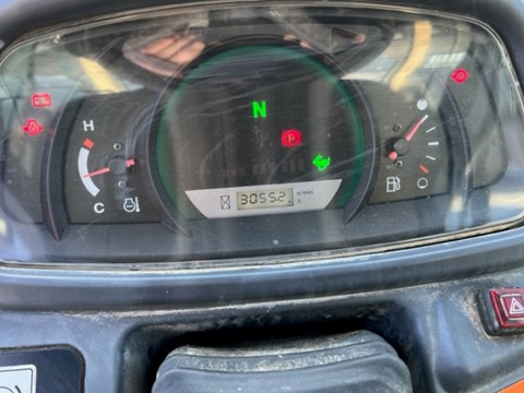 KUBOTA R082 - اللودر بعجل: صور 4 KUBOTA R082 - اللودر بعجل: صور 4