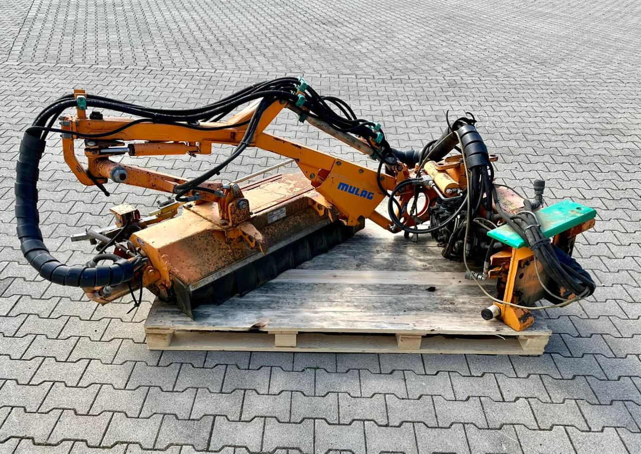 Unimog Randstreifenmulcher Mulag MRK 300 - جزازة حافة: صور 4 Unimog Randstreifenmulcher Mulag MRK 300 - جزازة حافة: صور 4