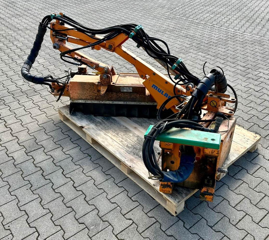 Unimog Randstreifenmulcher Mulag MRK 300 - جزازة حافة: صور 5 Unimog Randstreifenmulcher Mulag MRK 300 - جزازة حافة: صور 5