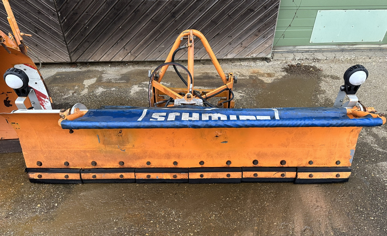 Unimog Schneepflug - Schneeschild Schmidt Micro - كاسحة ثلوج: صور 2 Unimog Schneepflug - Schneeschild Schmidt Micro - كاسحة ثلوج: صور 2