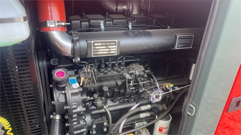 Bauer GFS-120 ATS, 120 kW/150 kVA - مجموعة المولدات: صور 4 Bauer GFS-120 ATS, 120 kW/150 kVA - مجموعة المولدات: صور 4
