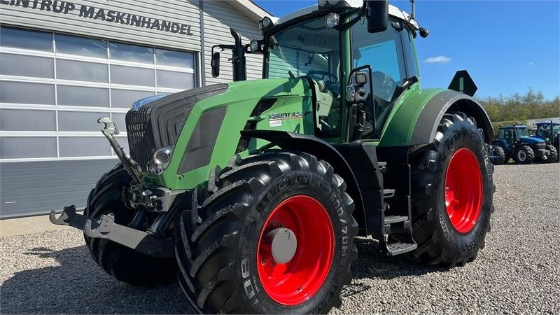 Fendt 826 Vario Pæn godt udstyret traktor. - جرار: صور 3 Fendt 826 Vario Pæn godt udstyret traktor. - جرار: صور 3