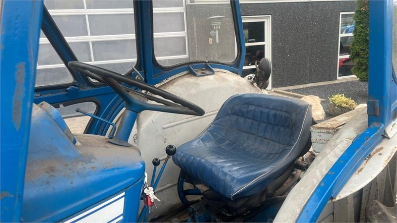 Ford 5000 Y-model  - جرار: صور 5 Ford 5000 Y-model  - جرار: صور 5