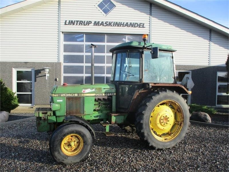 John Deere 2040 S - جرار: صور 1 John Deere 2040 S - جرار: صور 1