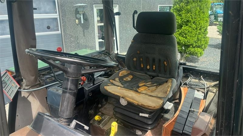 John Deere 2650 Med SGII kabine, 540 og 1000 pto omd - جرار: صور 5 John Deere 2650 Med SGII kabine, 540 og 1000 pto omd - جرار: صور 5