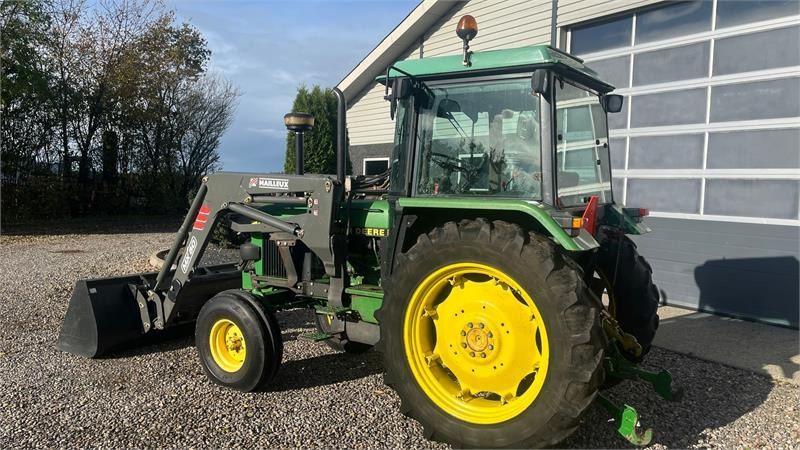 John Deere 2850 Med frontlæsser - جرار: صور 3 John Deere 2850 Med frontlæsser - جرار: صور 3