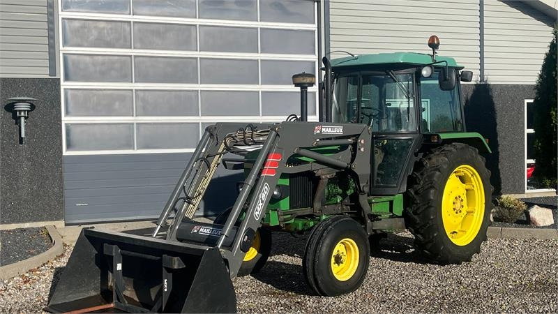John Deere 2850 Med frontlæsser - جرار: صور 2 John Deere 2850 Med frontlæsser - جرار: صور 2