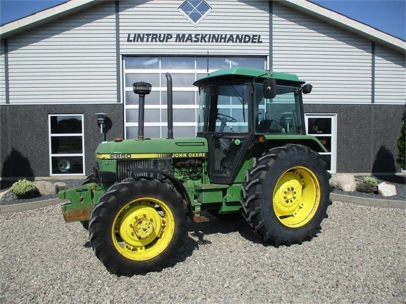John Deere 2850 TURBO Med nye bagdæk - جرار: صور 1 John Deere 2850 TURBO Med nye bagdæk - جرار: صور 1