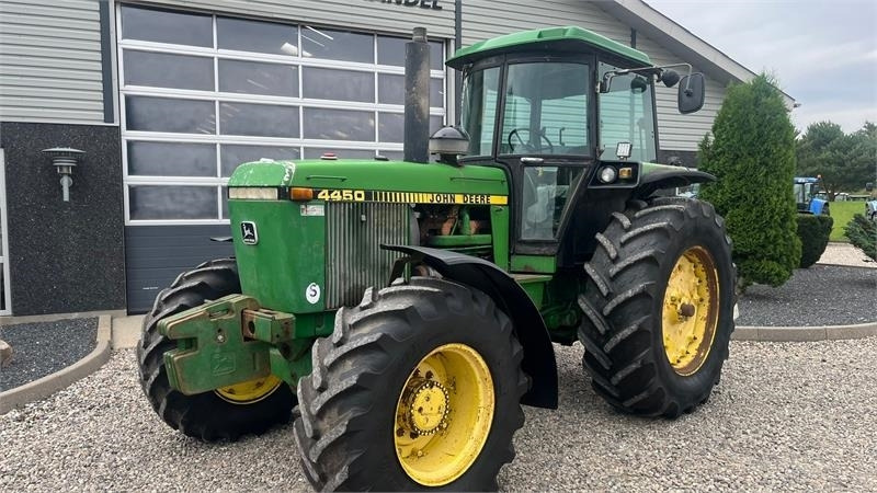 John Deere 4450 med 7,6L motor - جرار: صور 2 John Deere 4450 med 7,6L motor - جرار: صور 2