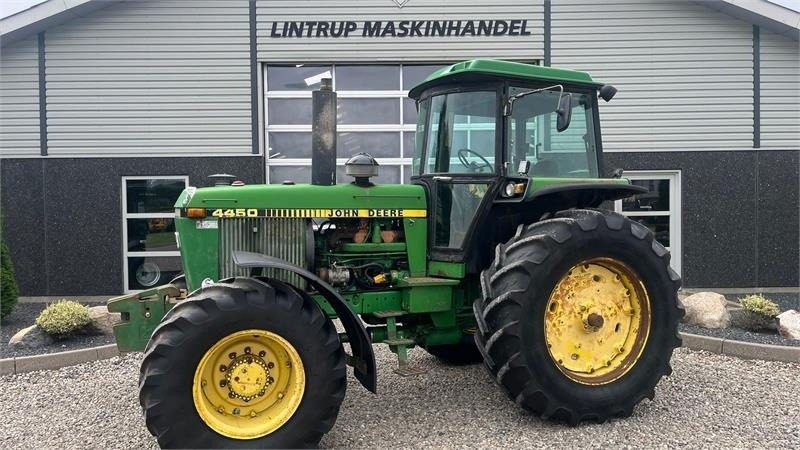 John Deere 4450 med 7,6L motor - جرار: صور 1 John Deere 4450 med 7,6L motor - جرار: صور 1