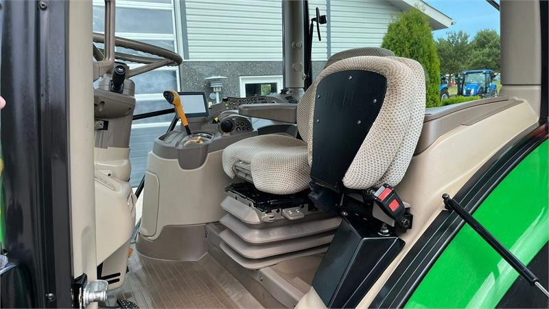 John Deere 6135R Krybegear, frontlift, TLS Affjedret foraksel - جرار: صور 5 John Deere 6135R Krybegear, frontlift, TLS Affjedret foraksel - جرار: صور 5