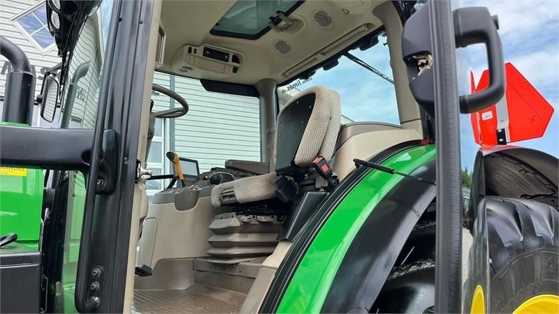 John Deere 6135R Krybegear, frontlift, TLS Affjedret foraksel - جرار: صور 4 John Deere 6135R Krybegear, frontlift, TLS Affjedret foraksel - جرار: صور 4