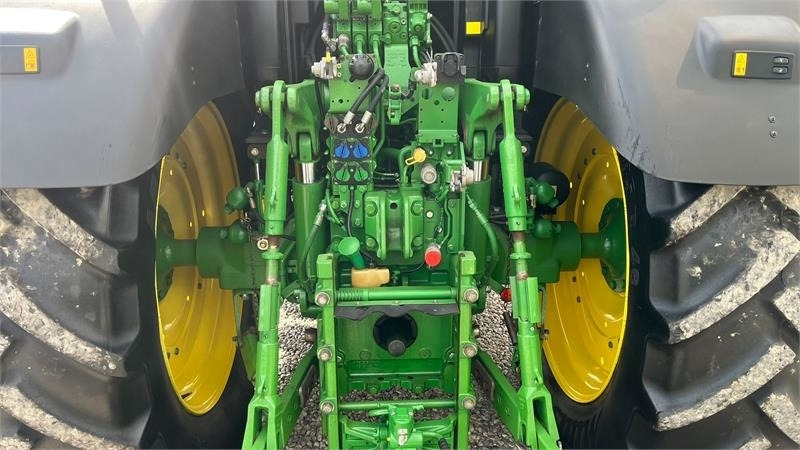 John Deere 6175R Med frontlift og frontPTO samt luft anlæg - جرار: صور 5 John Deere 6175R Med frontlift og frontPTO samt luft anlæg - جرار: صور 5