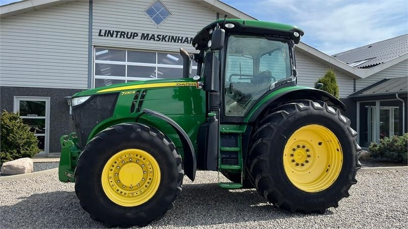 John Deere 7230R Med frontlift. Stor stærk traktor til små pe - جرار: صور 1 John Deere 7230R Med frontlift. Stor stærk traktor til små pe - جرار: صور 1