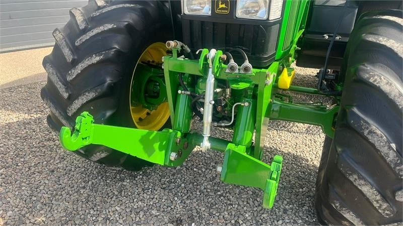 John Deere 7710 8.1L motor, store hjul og frontlift. En ejere - جرار: صور 4 John Deere 7710 8.1L motor, store hjul og frontlift. En ejere - جرار: صور 4