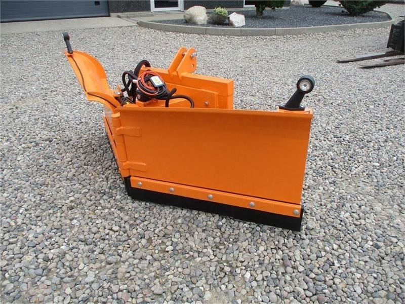 Limas Vario SHL 200 med lys - كاسحة ثلوج - الآلات والماكينات الزراعية: صور 2 Limas Vario SHL 200 med lys - كاسحة ثلوج - الآلات والماكينات الزراعية: صور 2
