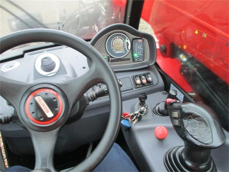 Manitou MT625H Comfort Dansk maskine, med hydrauliske pall - رافعة تلسكوبية: صور 5 Manitou MT625H Comfort Dansk maskine, med hydrauliske pall - رافعة تلسكوبية: صور 5