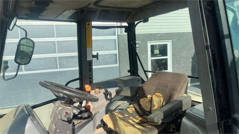 New Holland 5640 SL Dualpower - جرار: صور 5 New Holland 5640 SL Dualpower - جرار: صور 5