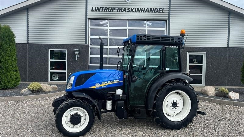 New Holland T4.80 F SuperSteear med aircondition og koblingsfr - جرار: صور 1 New Holland T4.80 F SuperSteear med aircondition og koblingsfr - جرار: صور 1