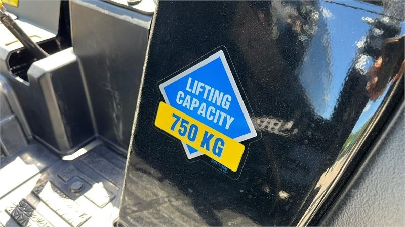 جرارات البلدية Solis S26 Limited Edition i sort 6+2 Gearmaskine med Ser: صور 13