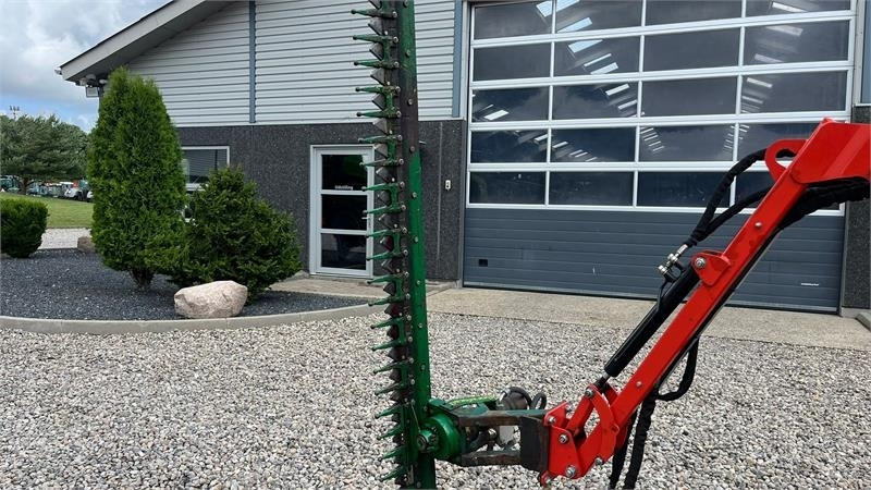 Spearhead Finger klippe HL210 fingerklipper. Hydraulisk truk - التقطيع جزازة/ ماكينات قطع الحشائش: صور 2 Spearhead Finger klippe HL210 fingerklipper. Hydraulisk truk - التقطيع جزازة/ ماكينات قطع الحشائش: صور 2