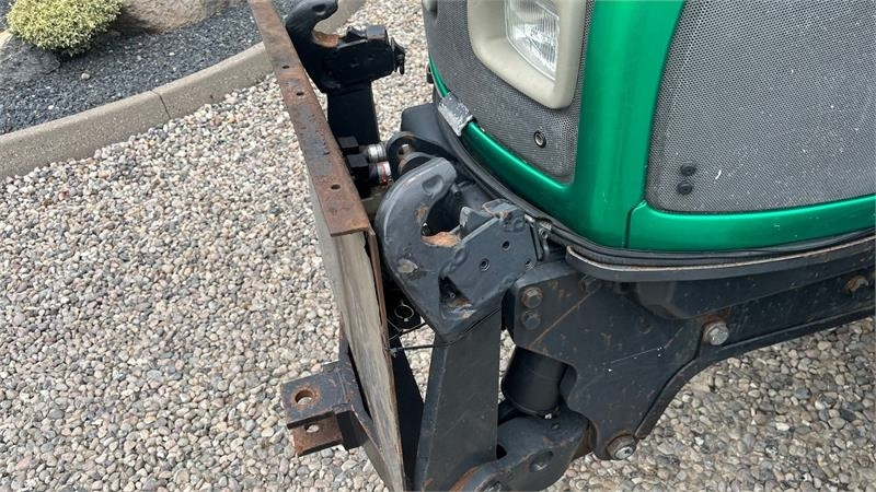 Valtra T202 Direct med skovinddækning og frontlift - جرار: صور 4 Valtra T202 Direct med skovinddækning og frontlift - جرار: صور 4