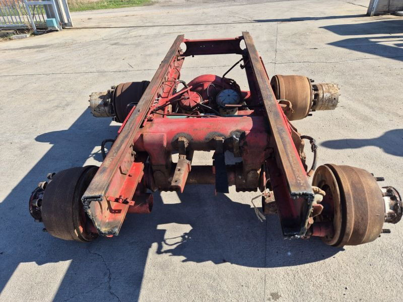 Volvo Volvo F89 6X2 Boogielift SET ON Shassi - المحور و قطع الغيار - شاحنة: صور 3 Volvo Volvo F89 6X2 Boogielift SET ON Shassi - المحور و قطع الغيار - شاحنة: صور 3