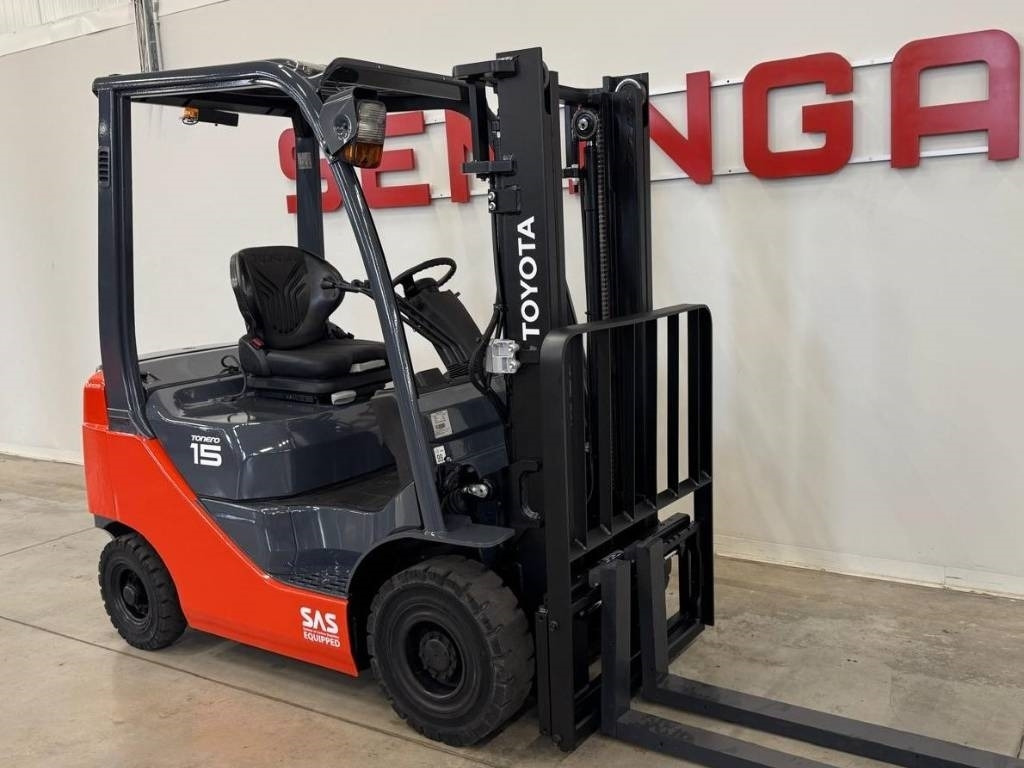 Toyota 10856 02-8FDF15 - رافعة شوكية ديزل: صور 2 Toyota 10856 02-8FDF15 - رافعة شوكية ديزل: صور 2
