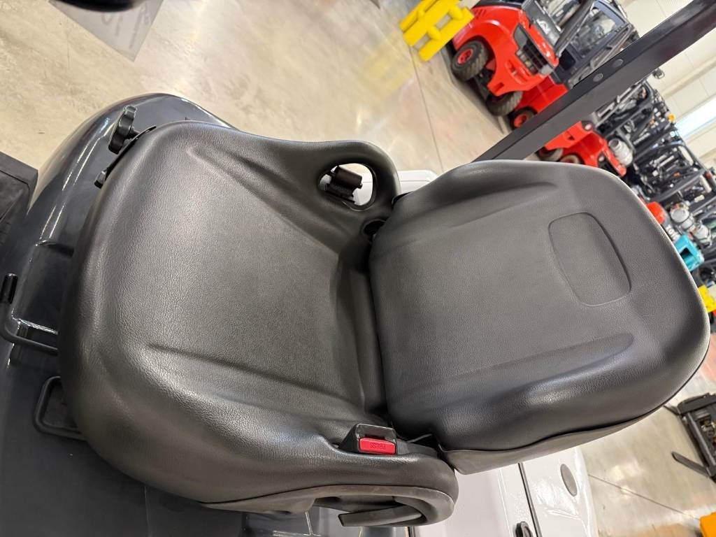 UniCarriers 11016 - FGE20T5S - رافعة شوكية: صور 5 UniCarriers 11016 - FGE20T5S - رافعة شوكية: صور 5