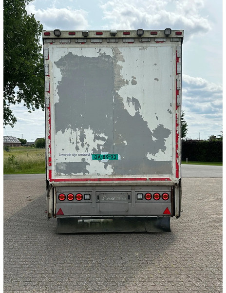 Berdex NO BERDEX HMK 4 stock livestock trailer SPF - شاحنة نقل المواشي نصف مقطورة: صور 5 Berdex NO BERDEX HMK 4 stock livestock trailer SPF - شاحنة نقل المواشي نصف مقطورة: صور 5