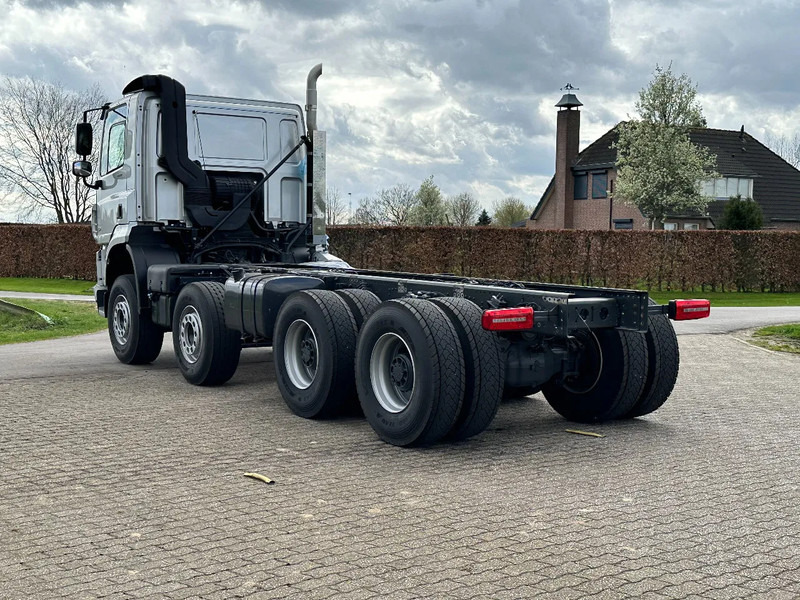 DAF CF 480 CHASSIS 8x4!!UNUSED!!BRANDNEW!! - الشاسيه شاحنة: صور 4 DAF CF 480 CHASSIS 8x4!!UNUSED!!BRANDNEW!! - الشاسيه شاحنة: صور 4